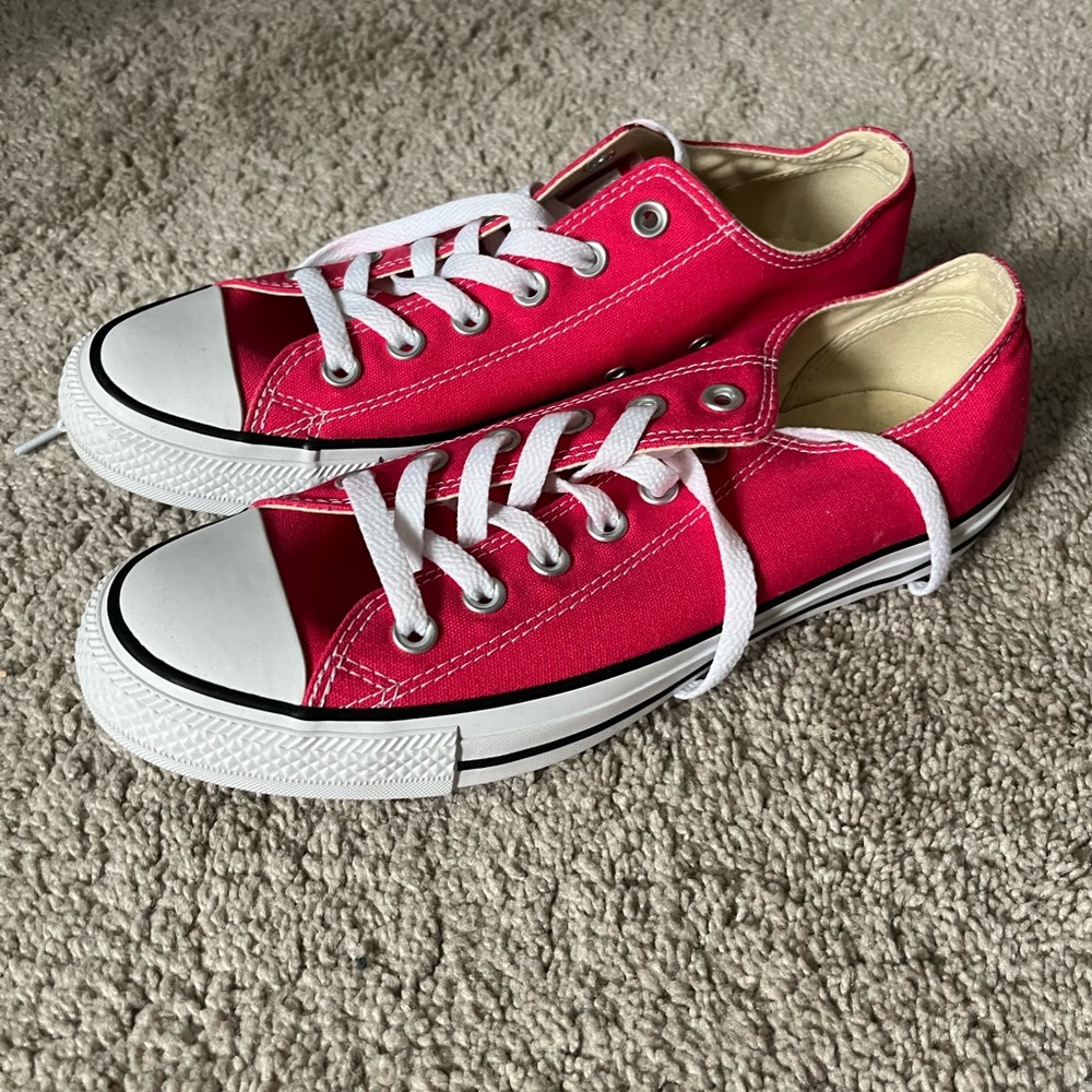 Hot pink NWOT converse sneakers